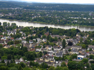 Dorf am Rhein