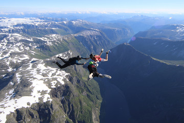 Obraz premium Skydiving in Norway