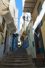 Marocco: i vicoli stretti di Tangeri, la città della costa del Maghreb famosa per il suo mix di culture, per secoli porta d'accesso dell'Europa all'Africa
