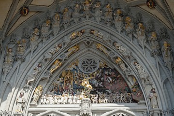 Fototapeta premium Hauptportal vom Berner Münster