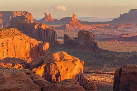 Hunts Mesa in Monument Valley State Park at sunrise