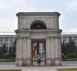 Fototapeta na wymiar Kishinev Victory Arch Moldava Europe