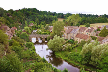 Fototapeta na wymiar village de Saint-Céneri-Le-Gerei, Normandie, France