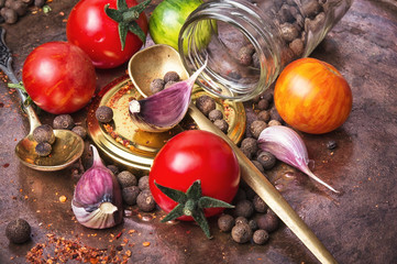 domestic pickle tomato