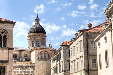 Fototapeta na wymiar Historical buildings in the old town of Dubrovnik in Croatia 