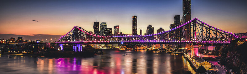 Iconic Story Bridge in Brisbane, Queensland, Australia. - obrazy, fototapety, plakaty