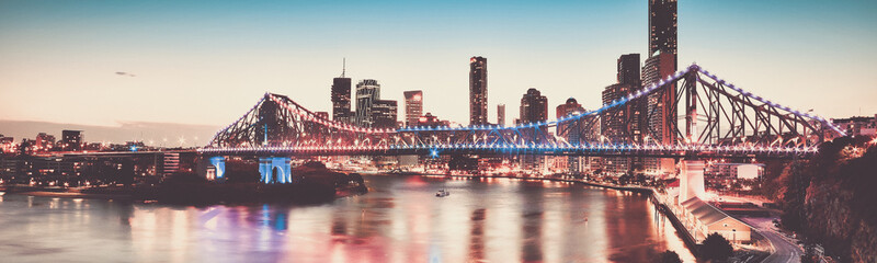 Iconic Story Bridge in Brisbane, Queensland, Australia. - obrazy, fototapety, plakaty
