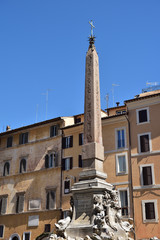 Obraz premium Obelisk Macuteo am Pantheon in Rom
