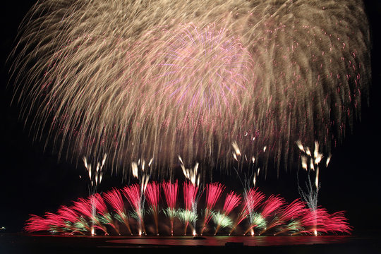 ぎおん柏崎まつり花火大会 の画像 33 件の Stock 写真 ベクターおよびビデオ Adobe Stock