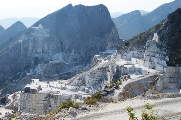 Mine de marbre blanc Carrare © COLMAIRE