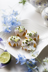 アイシングレモンケーキ