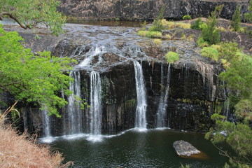 Fototapeta na wymiar Millstream Falls