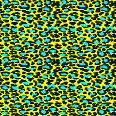 Trendy Leopard or cheetah skin seamless pattern, animal fur background, vector background. Fabric design, wrapping paper, textile.