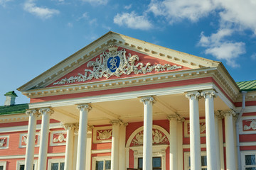 Fototapeta na wymiar Kuskovo palace