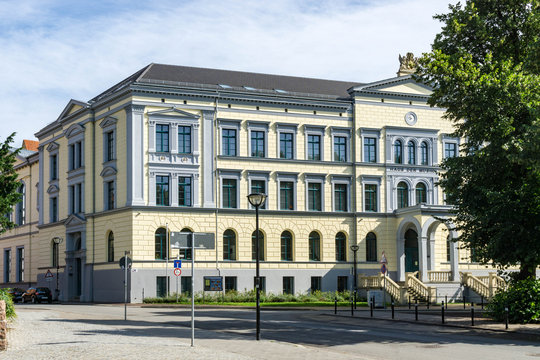 Fassade eines alten Gebäudes in Rostock