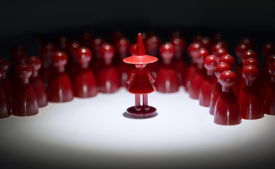Anführer, Kegel, rot