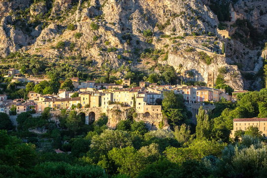 Charming village of Moustiers-Ste-Marie at sunset, Alpes-de-Haute-Provence, France