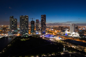 Fototapeta na wymiar Aerial image Downtown Miami Museum Park