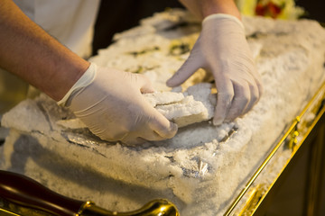 Lamb baked in salt. Meat baked in a salt crust with vegetables. Meat in the salt crust burns.