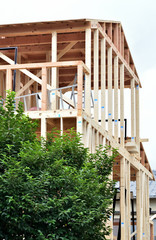 建設中の木造建築