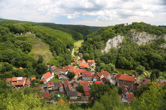 Blick auf Questenberg im Harz - Deutschland