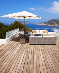 Beautiful Luxury Home with Swimming Pool