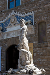 Fototapeta na wymiar Ercole e Caco, scultura di Baccio Bandinelli, Piazzadella Signoria