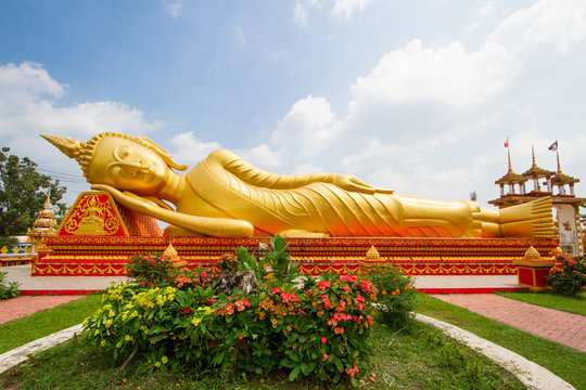 Big Buddha statue at Wat Pha That Luang in Vientiane, Laos