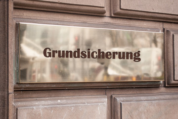 Schild 205 - Grundsicherung