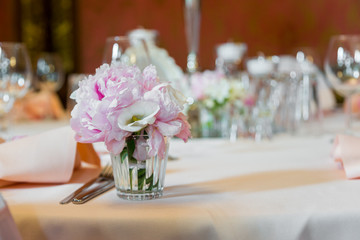 Serving banquet table