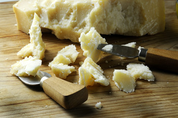 Grana Padano Parmigiano Reggiano 帕馬森乾酪 Queso parmesano Formaggio Parmesan...
