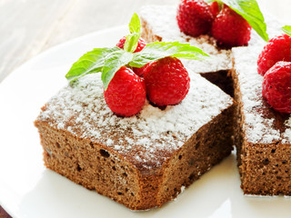 Brownie with berries