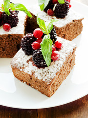 Brownie with berries