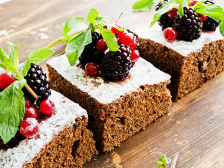 Brownie with berries