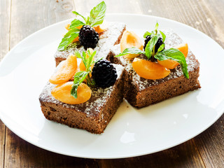 Brownie with berries