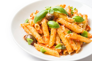 Penne con sugo al pomodoro, olive, basilico e formaggio, Italian Pasta