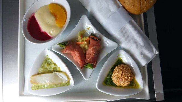 lunch on airline travelling.