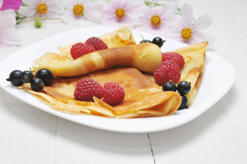 Pancakes with fresh berries