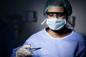Ameliyathanede ki doktor