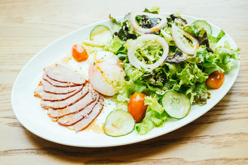 Duck breast meat with vegetable salad