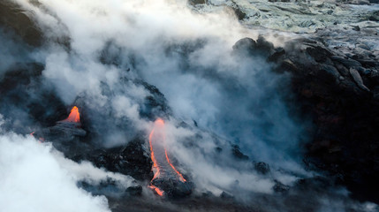 Fototapeta na wymiar Kilauea volcano lava flow, Hawaii
