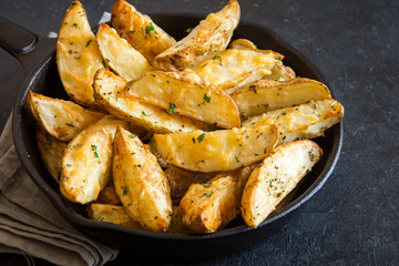 potato wedges with cheese