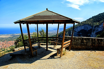 Aussichtsplatz auf die olympische Riviera