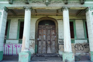 In den Straßen von Havanna, Capitol, Menschen, Hauseingänge - Karibik