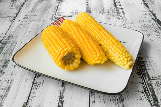 Fresh delicious yellow corn