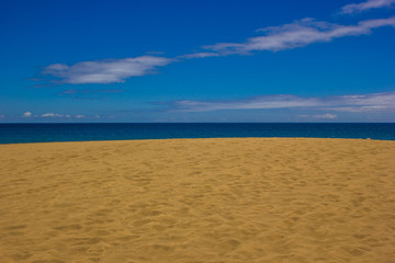 Fototapeta na wymiar Mas palomas beach