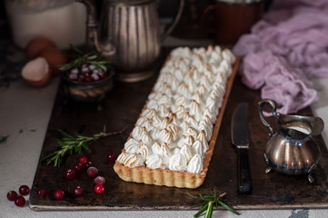 Fototapeta premium Cranberry Meringue Tart