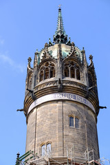 Fototapeta na wymiar Turm der Schlosskirche Martin Luthers zu Wittenberg