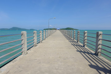 Obraz premium bridge at Rawai Beach, phuket province,thailand