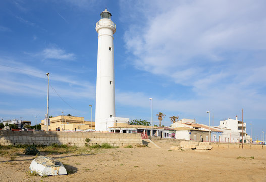 Leuchtturm und Strand von Punta Secca